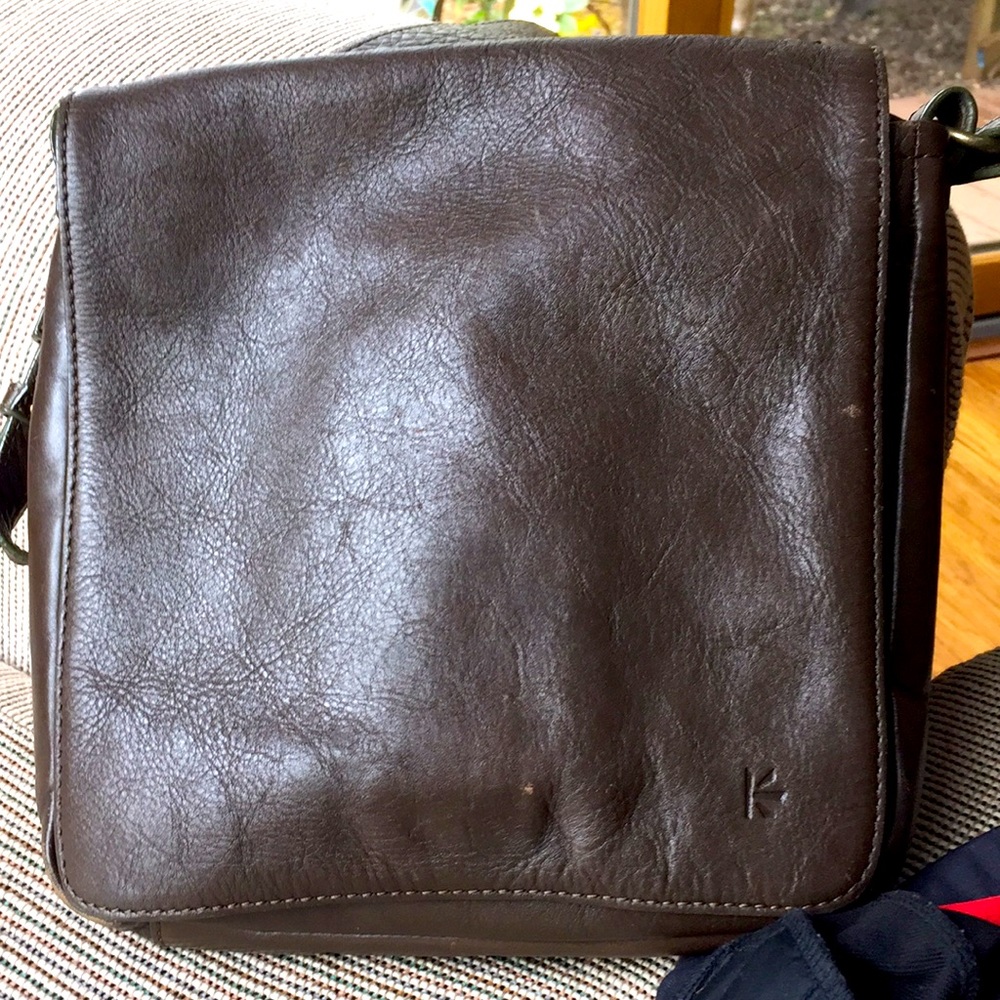 Ellington Leather Crossbody Bag Gem